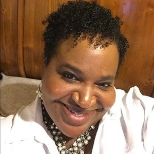 Meet your Posher, Rhonda